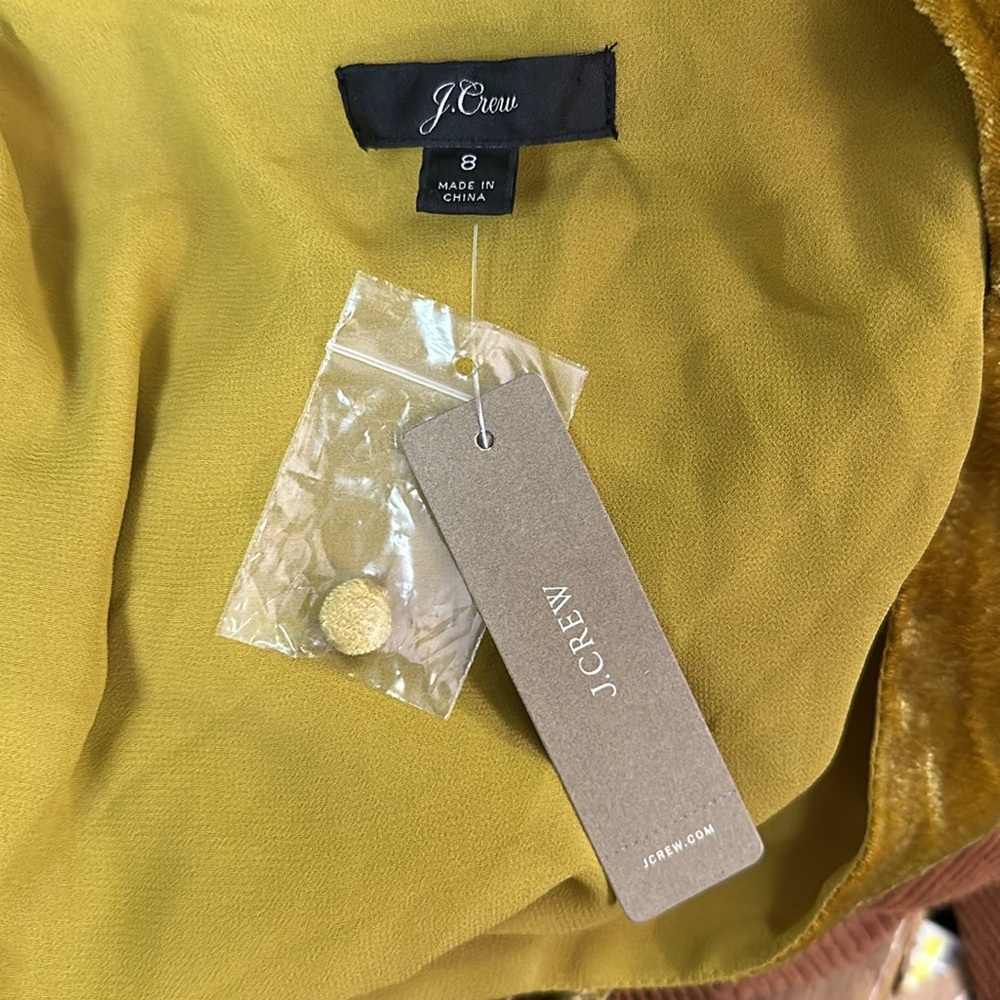 J.Crew Faux-Wrap Top In Drapey Velvet Vintage Gold Size 8 *RUNS SMALL NWT - Picture 5 of 9